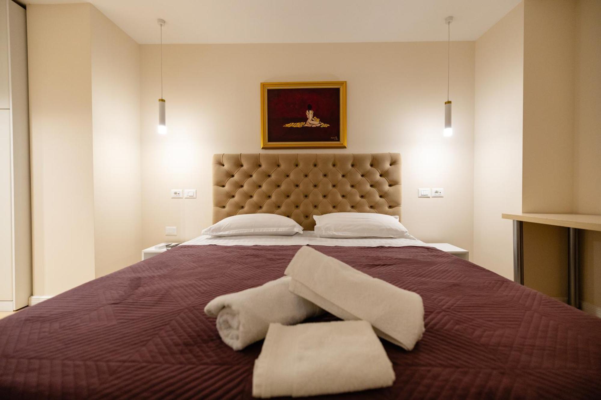 Luxury Center Observatori * Tirana