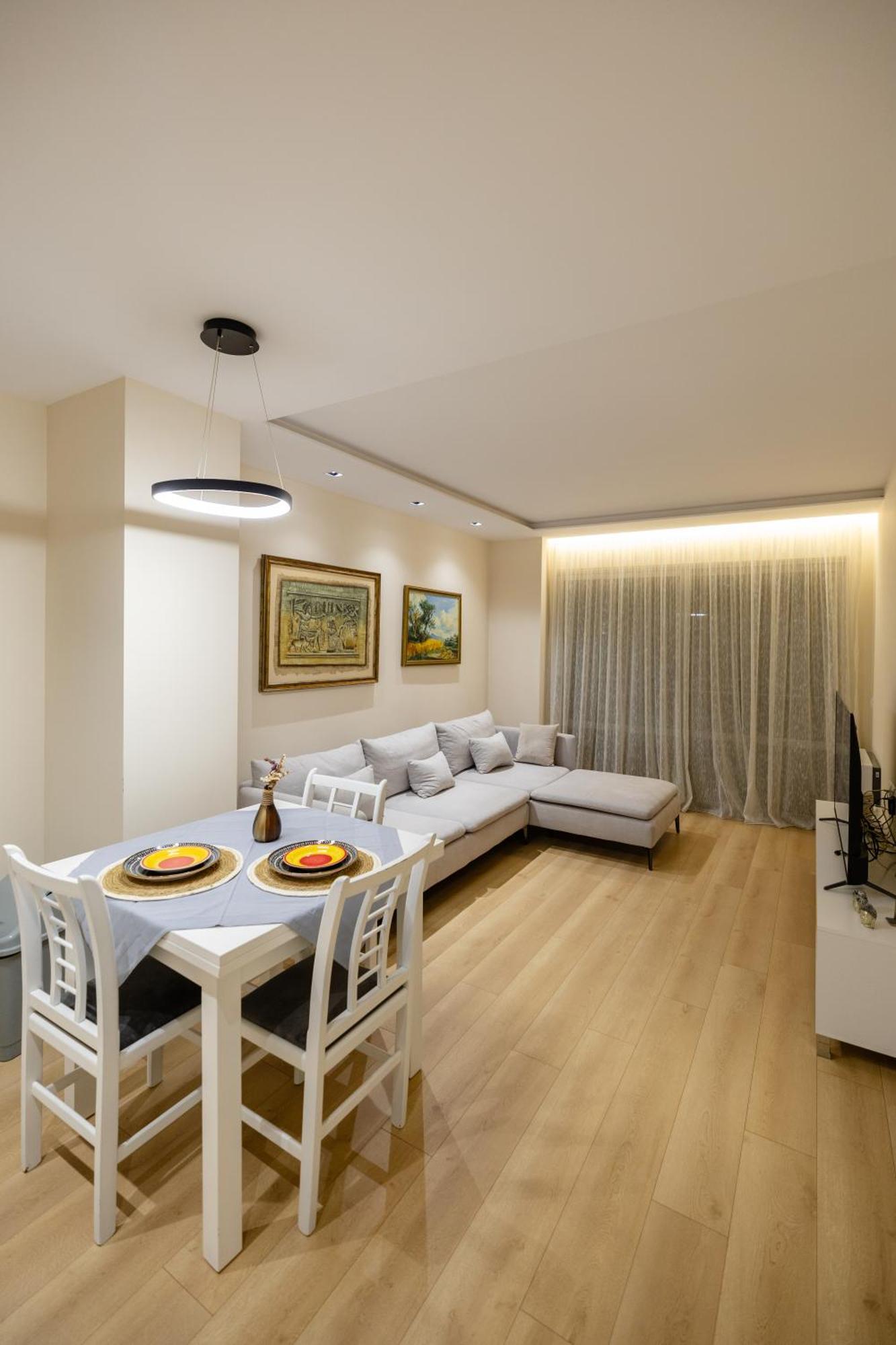 Luxury Center Observatori Apartment *