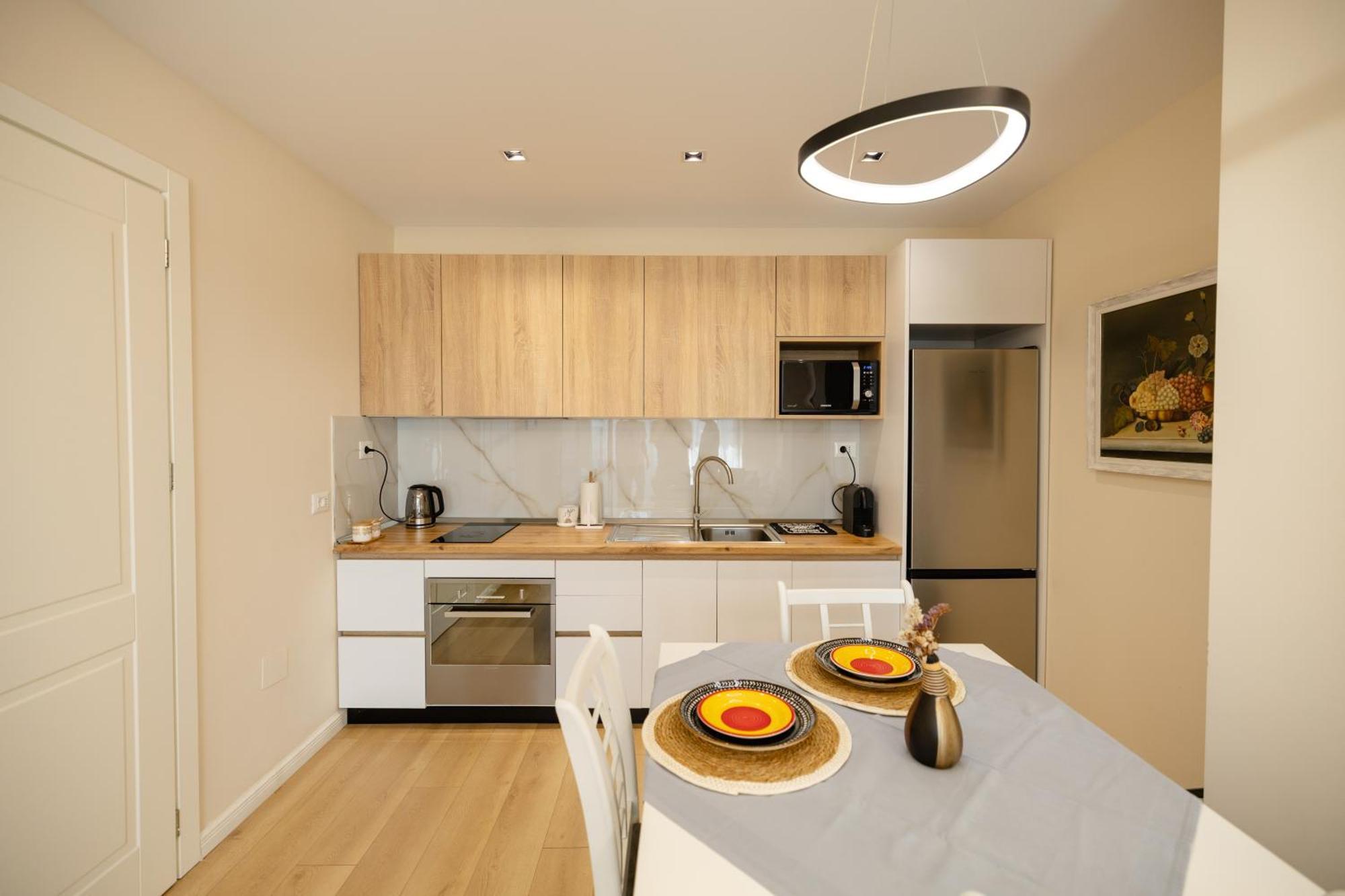Luxury Center Observatori Apartment Tirana